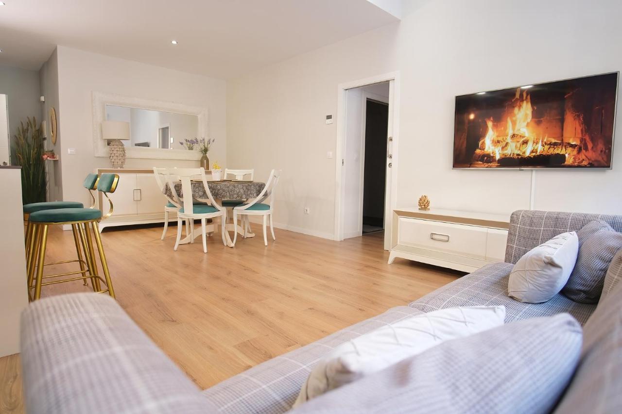 Apartamento Lujoso Hogar Cerca Del Casco Antiguo De La Ciudad Valencia Exterior foto